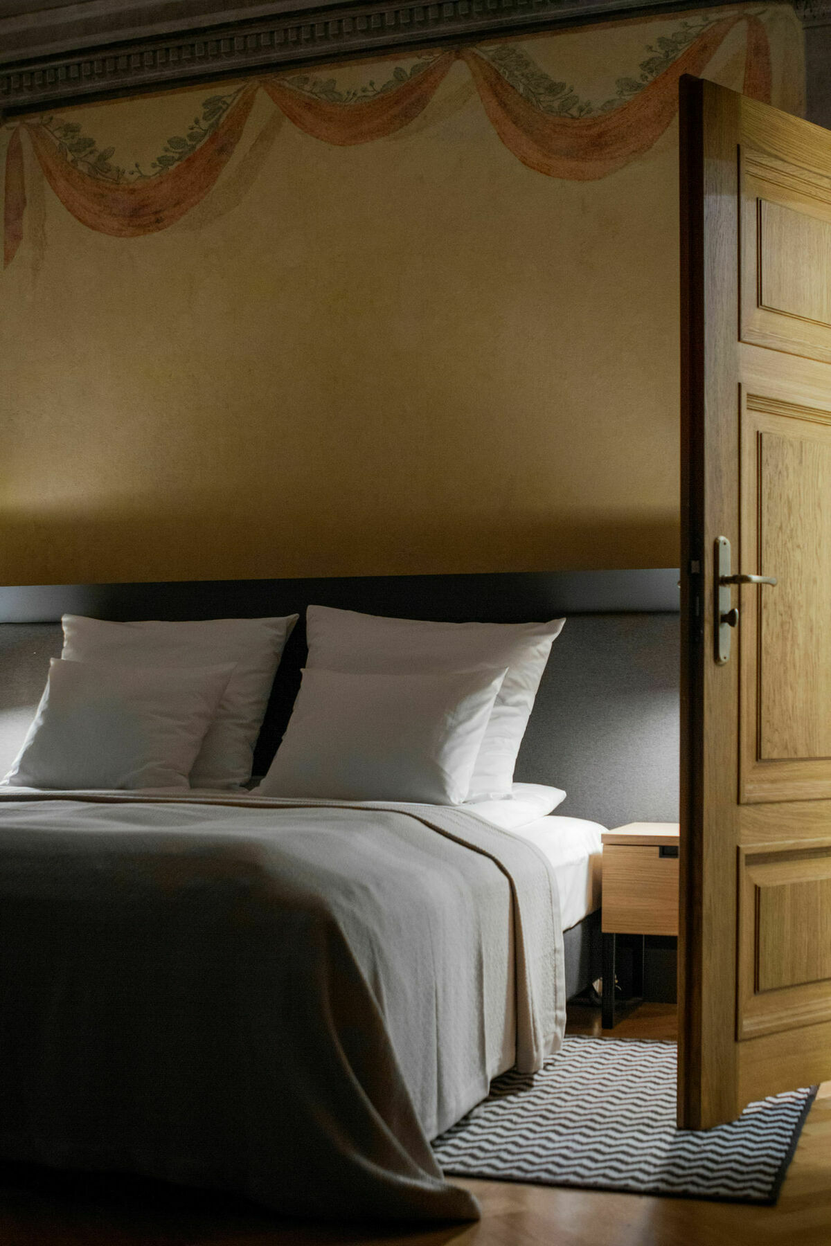 Stradonia Serviced Hotel apartamentowy 4*